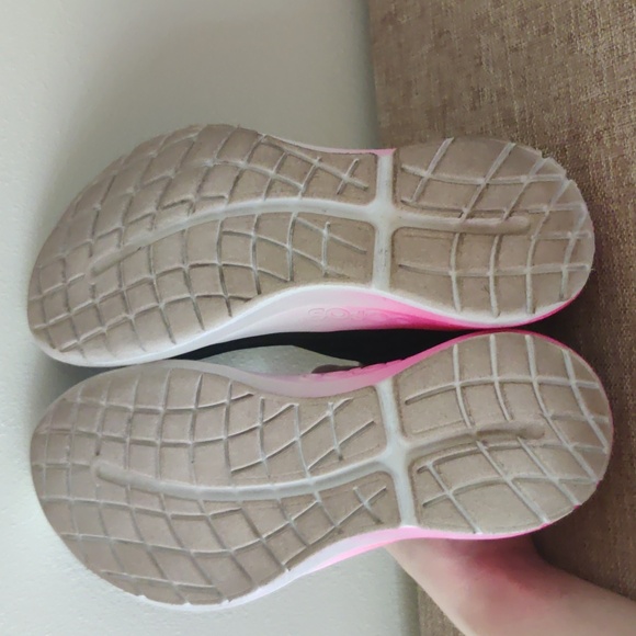 OOFOS OOMG SPORT LOW SHOE PINK FADE SZ 8 - Picture 6 of 12